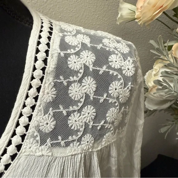 John Paul Richard White Lace Blouse L | Boho Chic Sheer Top Spring Summer Work - Picture 2 of 9